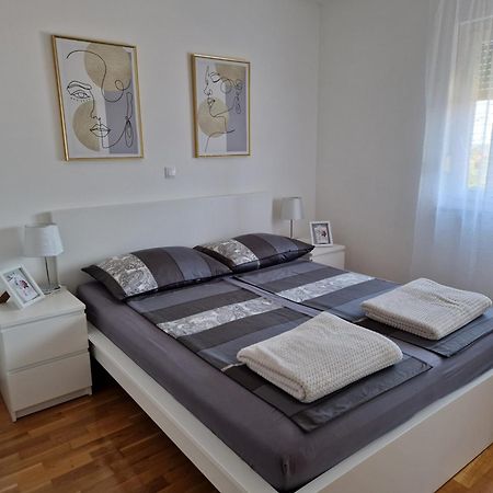 Apartman Nicol Ližnjan 外观 照片