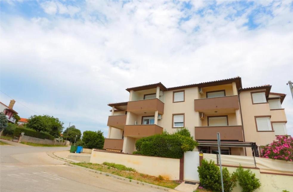 Apartman Nicol Ližnjan 外观 照片