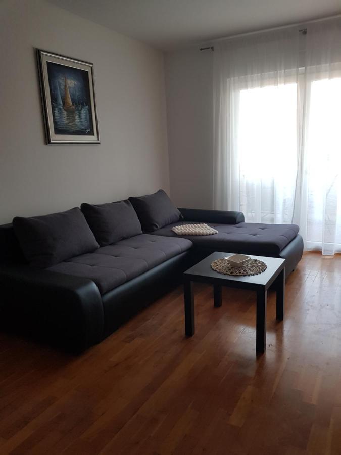 Apartman Nicol Ližnjan 外观 照片
